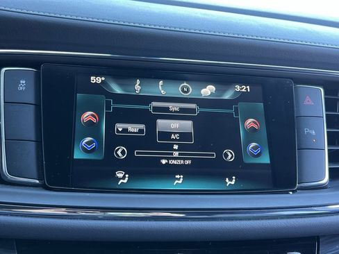 Used 2019 Buick Enclave Essence image 20