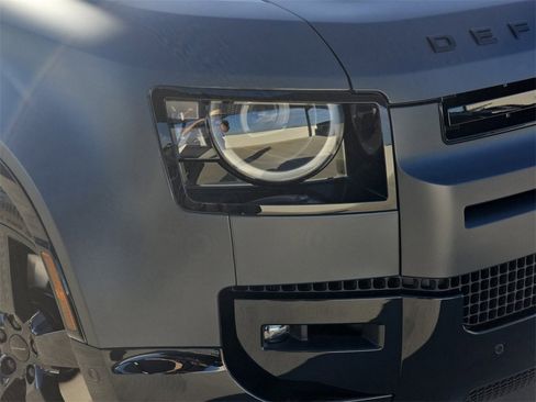 New 2026 Land Rover Defender 130 V8 image 33