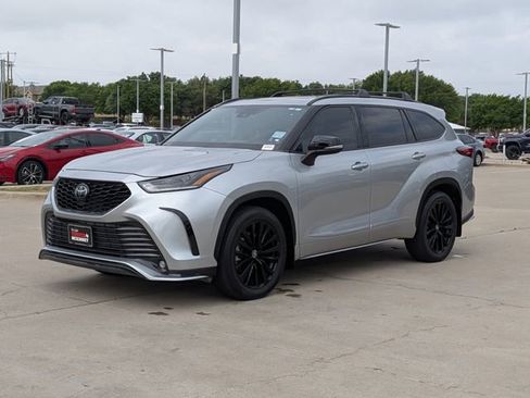 Used 2023 Toyota Highlander XSE image 9