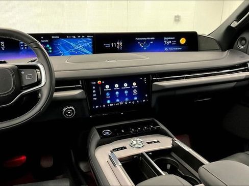 Used 2025 Lincoln Navigator Reserve w/ Jet Appearance Package AWD/4WD image 7