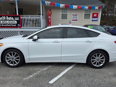 Used 2017 Ford Fusion SE w/ Fusion SE Technology Package