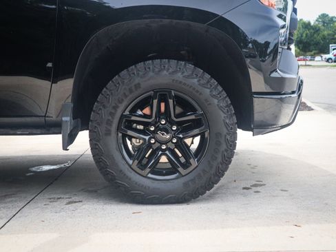 Used 2024 Chevrolet Silverado 1500 Custom Trail Boss image 13