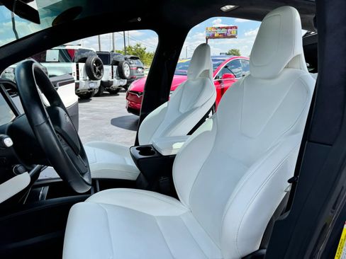 Used 2018 Tesla Model X 100D AWD/4WD image 10