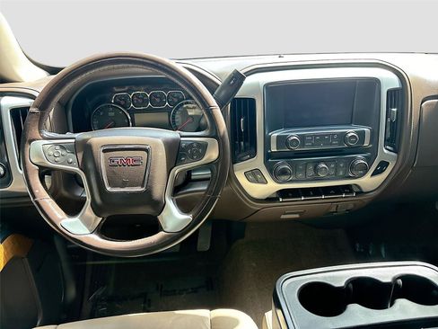 Used 2018 GMC Sierra 1500 SLT w/ SLT Preferred Package RWD image 23