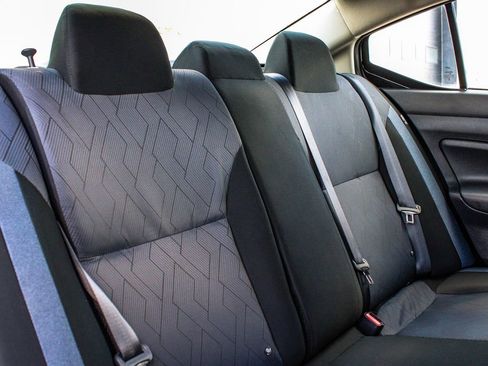 Used 2025 Nissan Versa SV FWD image 36