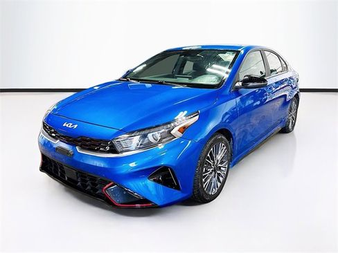 Used 2023 Kia Forte GT-Line w/ GT-Line Premium Package image 3