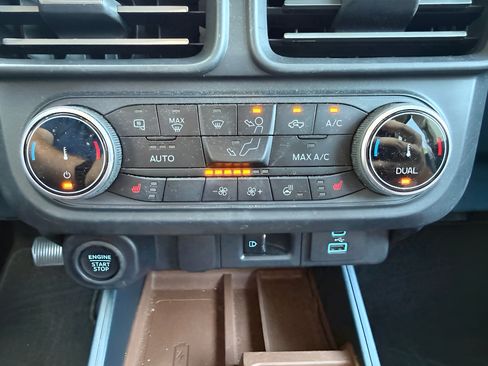 Used 2024 Ford Maverick Lariat AWD/4WD image 28