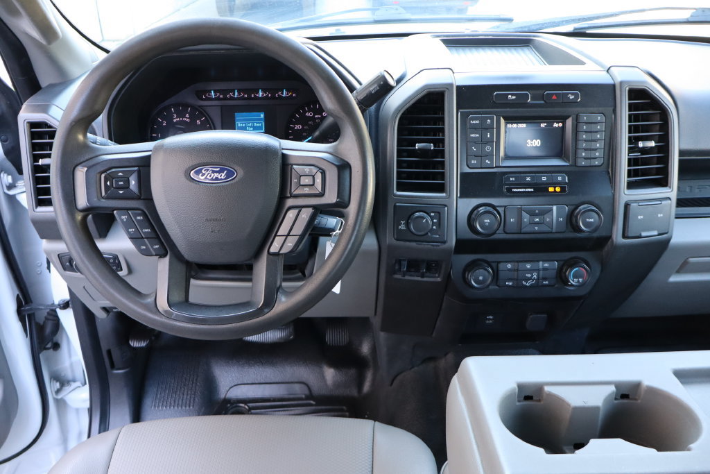 Used 2022 Ford F350 XL w/ STX Appearance Package AWD/4WD image 5