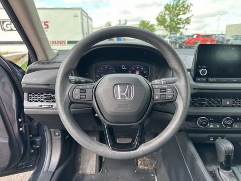 Used 2023 Honda Accord LX image 18