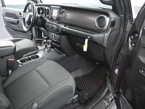 Used 2021 Jeep Wrangler Willys image 15