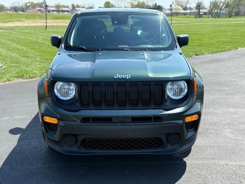 Used 2021 Jeep Renegade Sport image 2