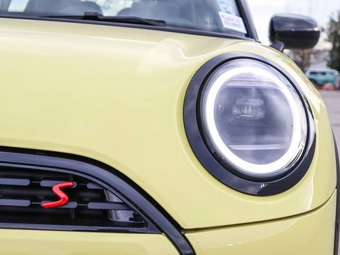 Used 2025 MINI Cooper S image 8