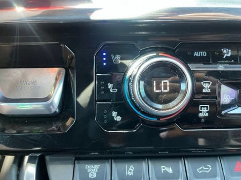 Used 2026 GMC Sierra 2500 Denali Ultimate AWD/4WD image 16