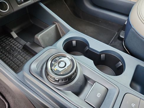 Certified 2025 Ford Maverick Lariat image 14