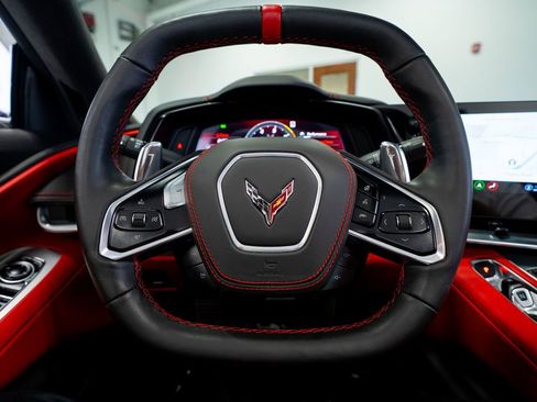 Used 2023 Chevrolet Corvette Stingray Premium Conv w/ Z51 Performance Package RWD image 37