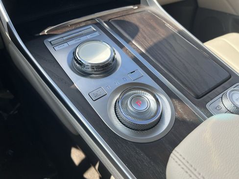 Used 2024 Genesis GV80 2.5T image 22