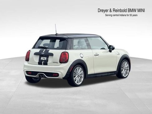 Used 2019 MINI Cooper S w/ Premium Package image 4