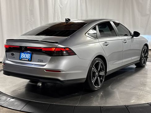 Used 2025 Honda Accord Sport image 12
