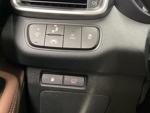 Used 2019 Kia Sorento SX image 15