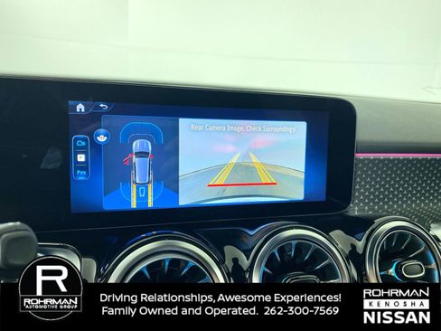 Used 2025 Mercedes-Benz GLB 250 GLB 250 image 8