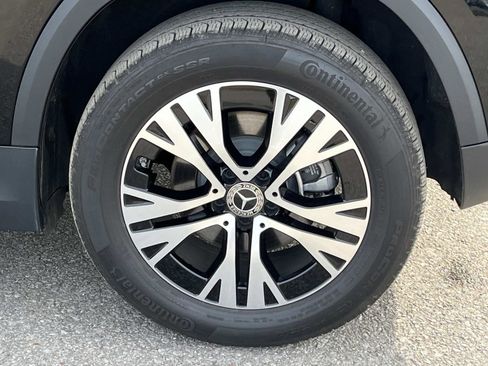 Certified 2025 Mercedes-Benz GLA 250 image 12