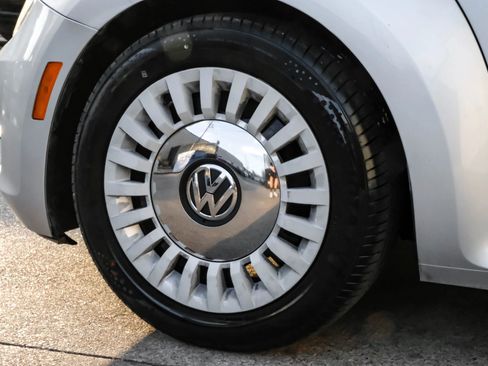 Used 2015 Volkswagen Beetle 1.8T image 39