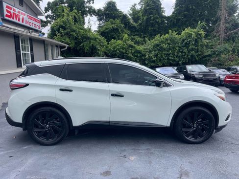 Used 2017 Nissan Murano Platinum w/ Platinum Technology Package FWD image 5