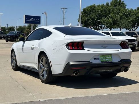 Used 2024 Ford Mustang Coupe RWD image 3