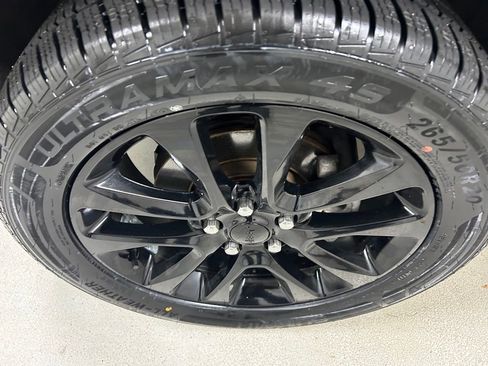 Used 2020 Jeep Grand Cherokee Altitude AWD/4WD image 9