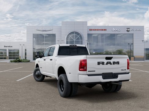 New 2026 RAM 3500 Big Horn AWD/4WD image 30