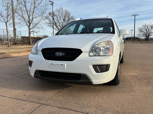 Used 2007 Kia Rondo LX image 4