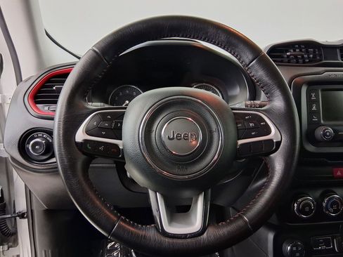 Used 2016 Jeep Renegade Trailhawk AWD/4WD image 14
