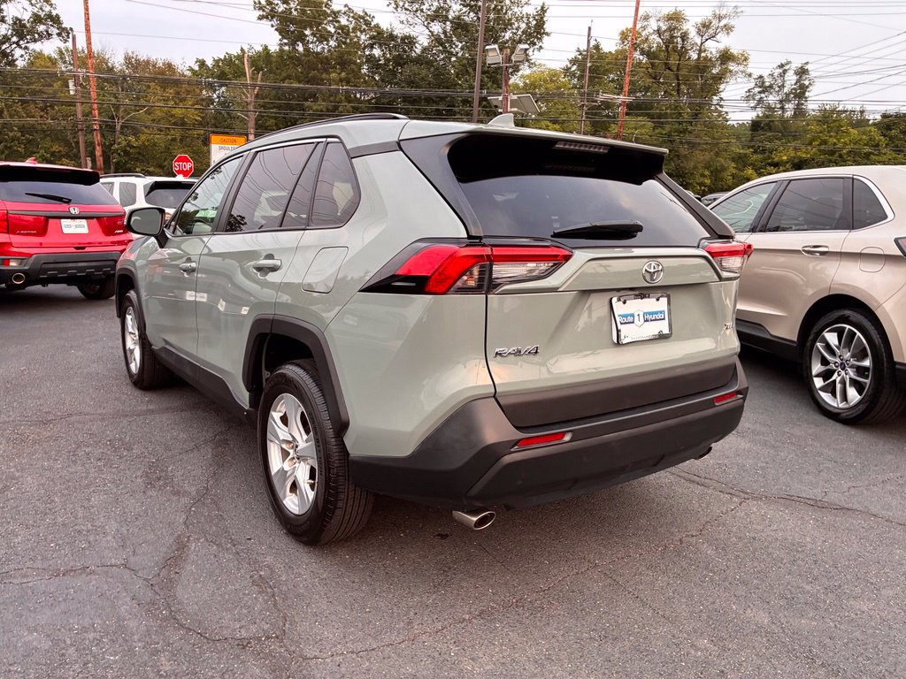Used 2021 Toyota RAV4 XLE FWD image 5