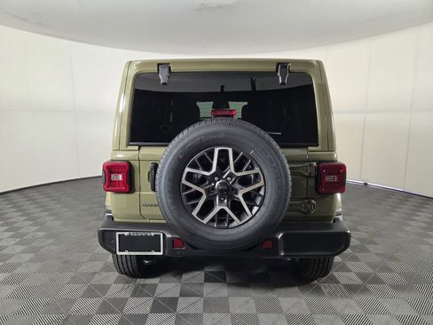 New 2026 Jeep Wrangler Unlimited Sahara AWD/4WD image 6