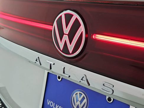 New 2026 Volkswagen Atlas SEL Premium R-Line AWD/4WD image 12