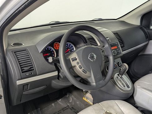Used 2010 Nissan Sentra 2.0 SR image 11