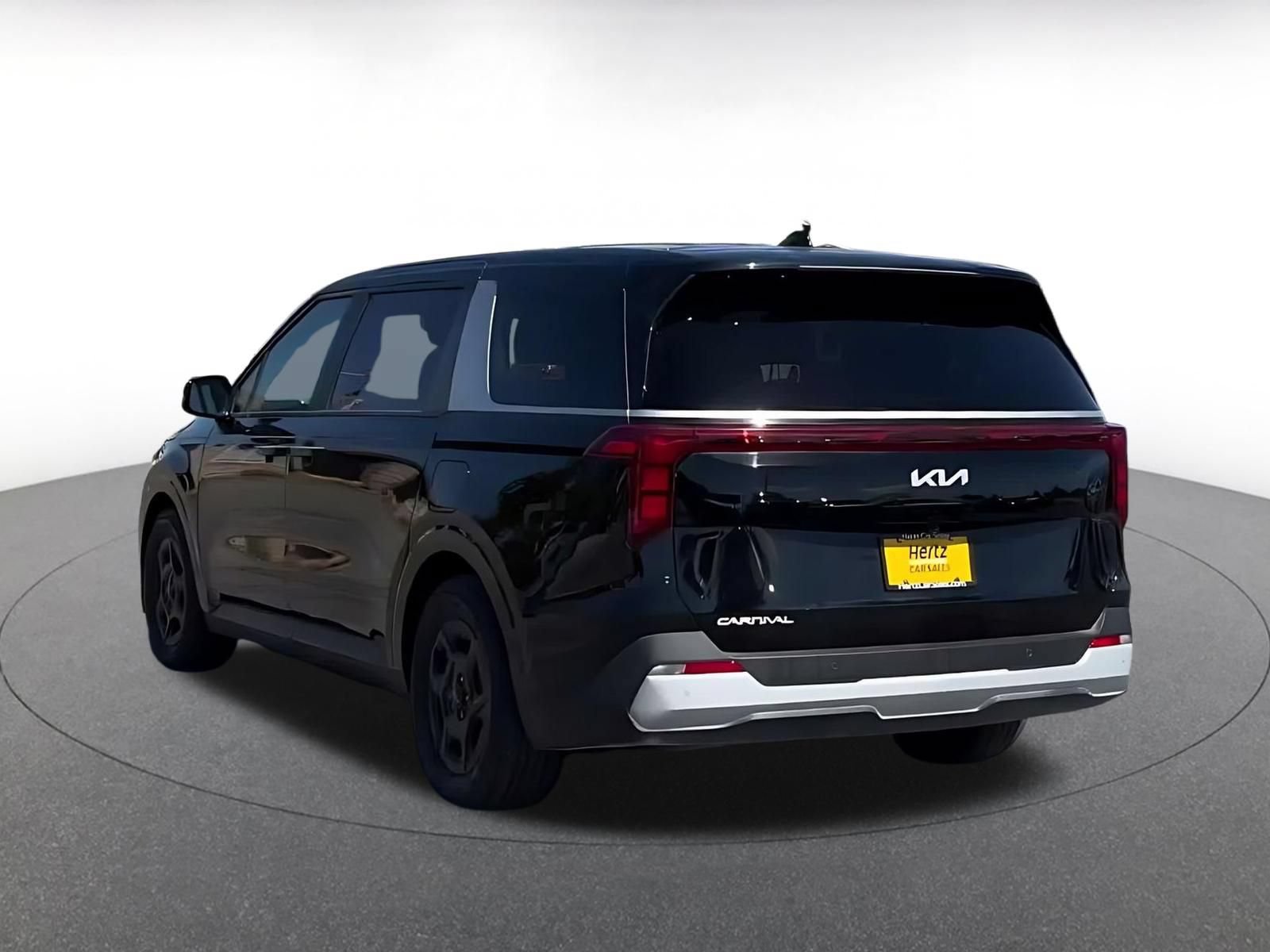 Used 2026 Kia Carnival FWD image 10