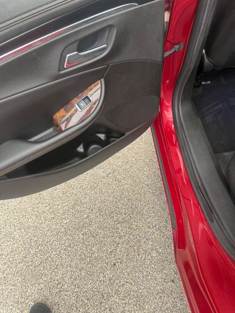 Used 2014 Chevrolet Impala LT w/ Convenience Package FWD image 15