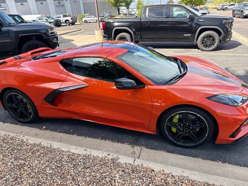 Used 2021 Chevrolet Corvette Stingray Premium Cpe w/ Z51 Performance Package RWD image 2