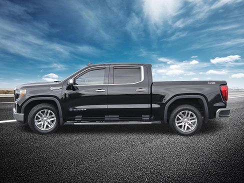 Used 2021 GMC Sierra 1500 SLT w/ SLT Premium Plus Package AWD/4WD image 18