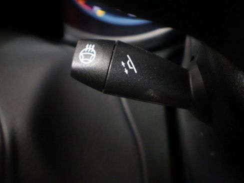 Used 2021 Mercedes-Benz GLC 300 4MATIC w/ Multimedia Package image 43