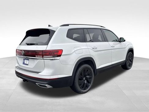 New 2026 Volkswagen Atlas SE FWD image 5