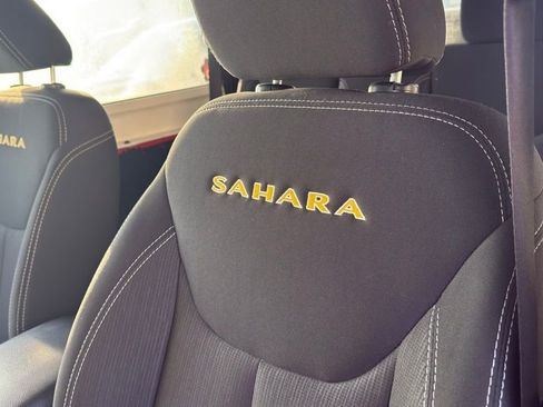 Used 2015 Jeep Wrangler Sahara w/ Dual Top Group image 11