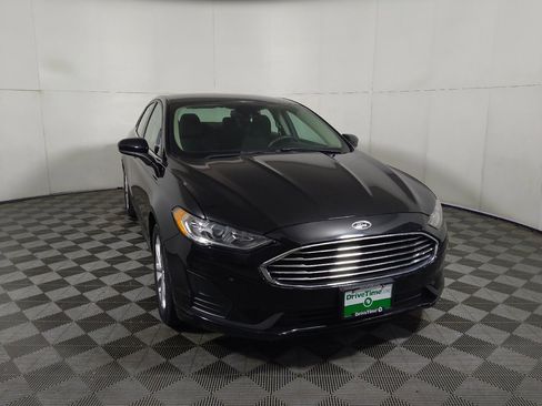 Used 2020 Ford Fusion SE FWD image 14