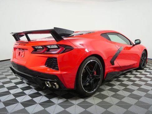Used 2020 Chevrolet Corvette Stingray Premium Cpe w/ 3LT Preferred Equipment Group image 4