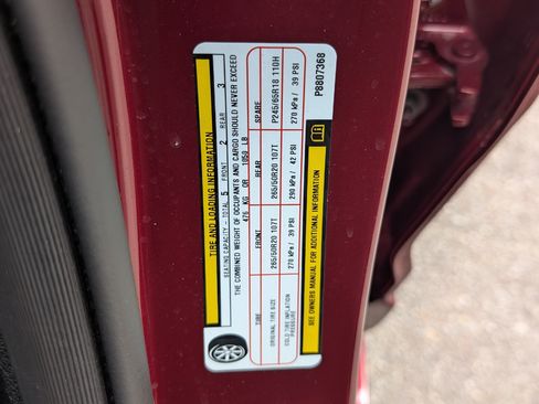 Used 2023 Jeep Grand Cherokee Overland w/ Advanced Protech Group III AWD/4WD image 39