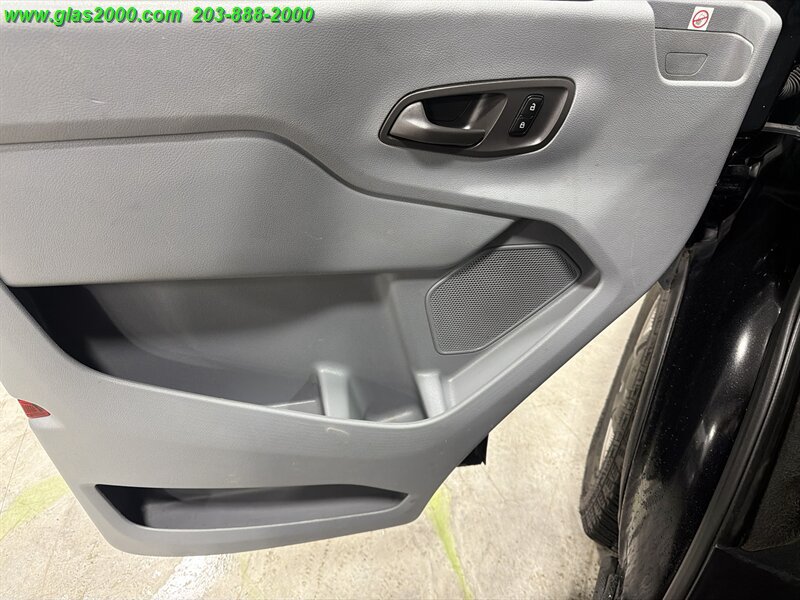 Used 2019 Ford Transit 150 XL RWD image 21