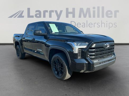 Used 2025 Toyota Tundra SR5 image 7