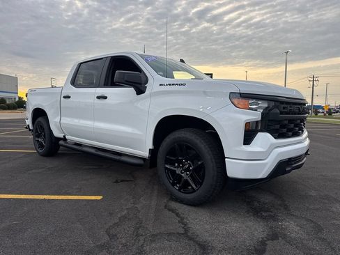 New 2026 Chevrolet Silverado 1500 Custom w/ Turbomax Blackout Package AWD/4WD image 8