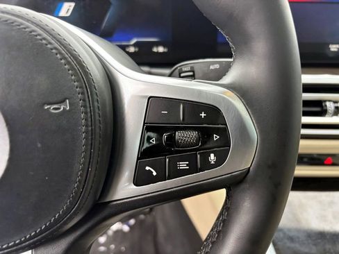 Certified 2022 BMW i4 eDrive40 w/ M Sport Package image 19